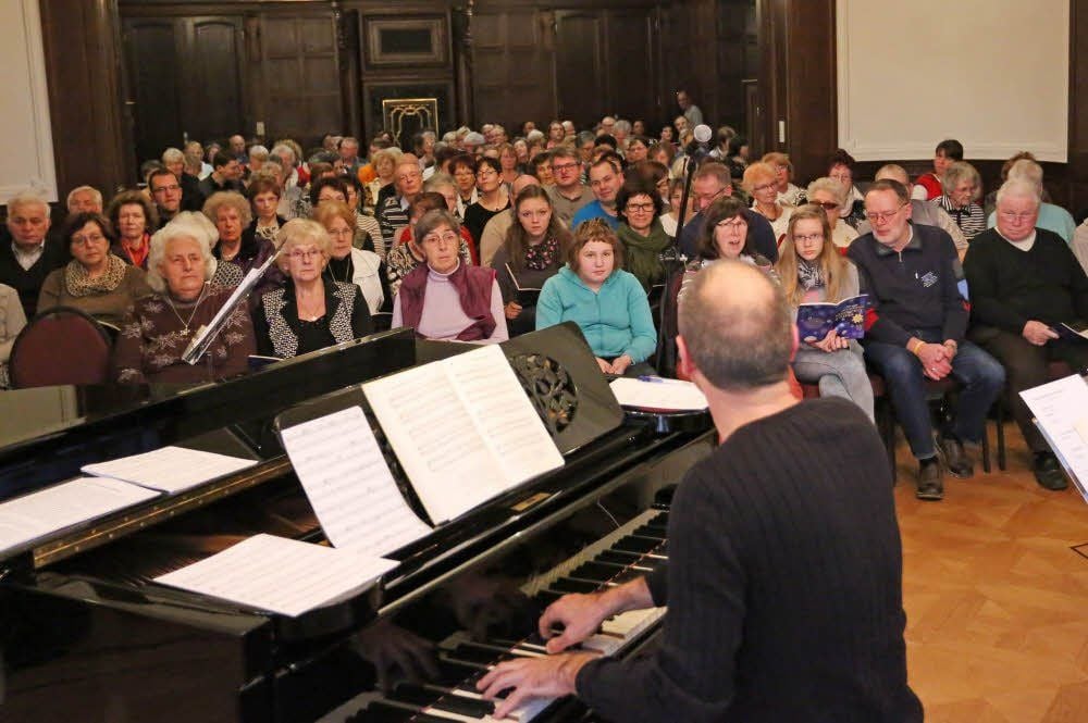 Musik hören und selber singen waren in der Weißen Villa angesagt.
