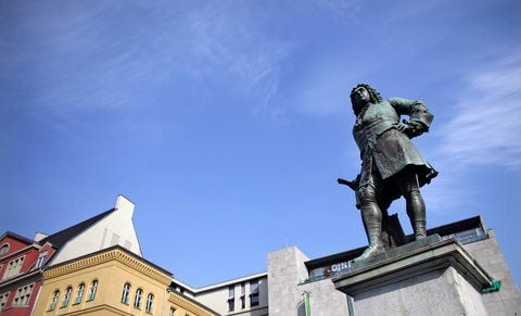 Das Denkmal von Georg Friedrich Händel (1685-1759) in Halle (Saale) (FOTO: DPA)