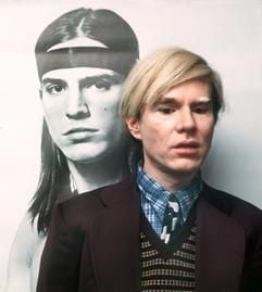 Mit Andy Warhol verlor die Kunstwelt den Wegbereiter und wohl prominentesten Vertreter der Pop-Art. Sein Todestag jährt sich an diesem Donnerstag zum 20. Mal. (Archivfoto: dpa)