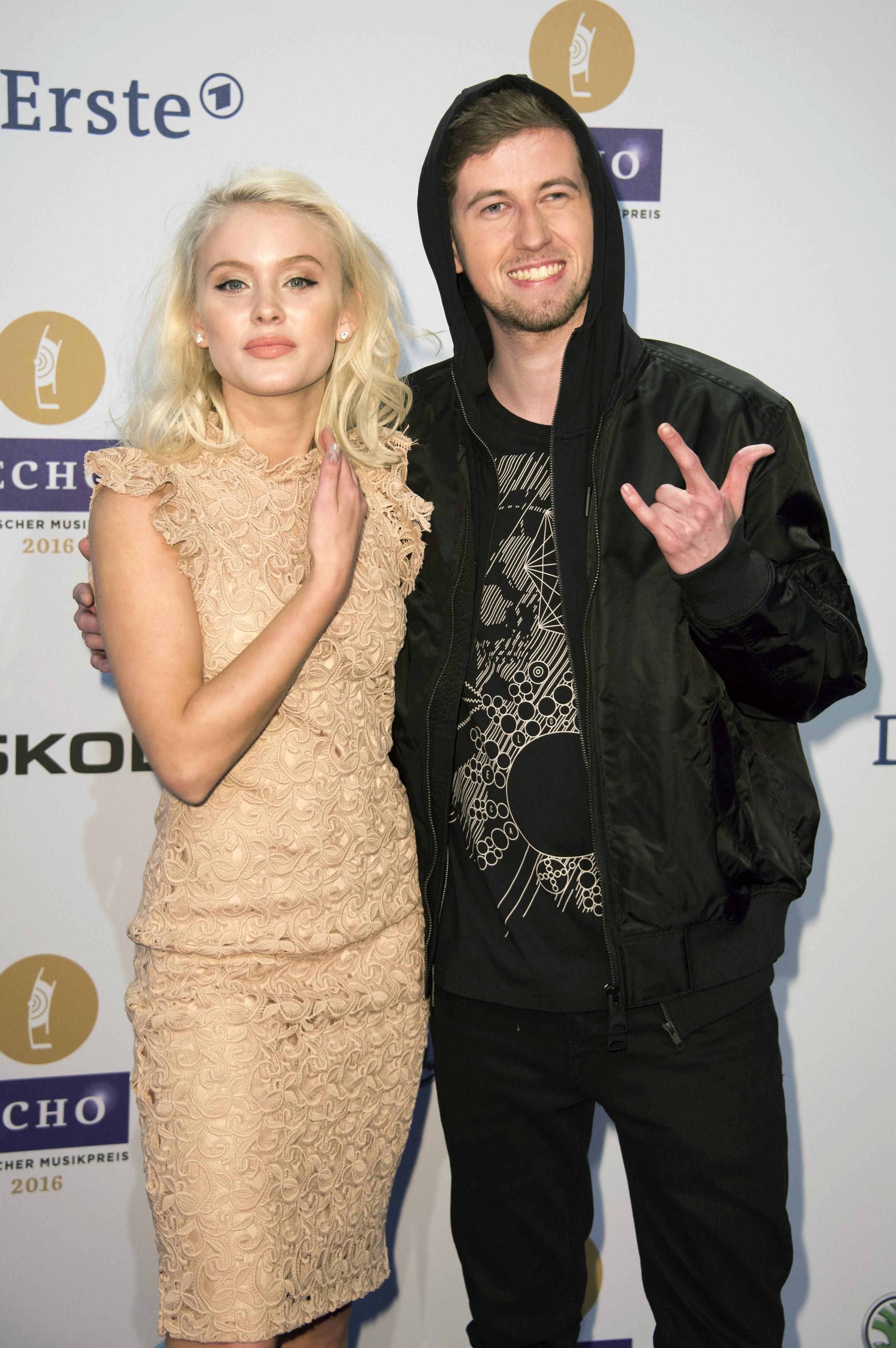 Zara Larsson und Alan Walker bei der 25. Verleihung des Echo 2016 in der Messe Berlin.