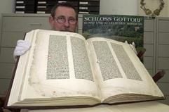 Gutenberg-Bibel. Gibt es das Heilige Buch bald auch in Harry-Potter-Sprache? (Foto: dpa)