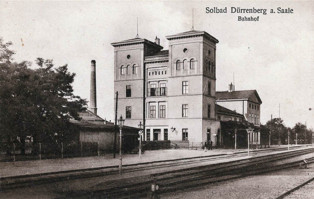Ob der Bahnhof noch einmal so erstrahlen wird wie auf der historischen Postkarte von 1906, ist ungewiss.