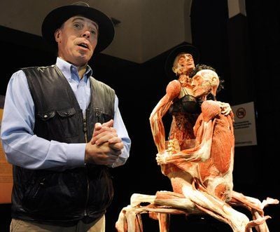 Blick zurück: Am 20. Juni präsentierte Gunther von Hagens in Berlin das neue Plastinat «Der sitzende Akt». (FOTO: DPA)