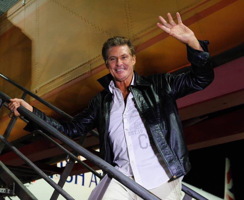 Guten Tag! Und auf Wiedersehen! David Hasselhoff ist schon raus.