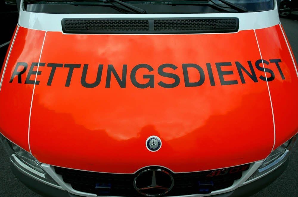Wo soll er hinfahren, der Rettungsdienst- ins Städtische Klinikum oder in die Anhaltische Diakonissenanstalt?