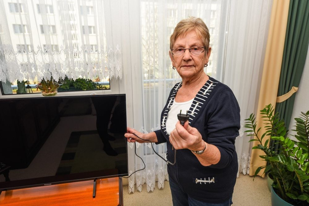Auch Regina Aßmanns Fernseher war hinüber.