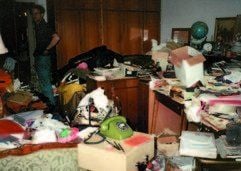 Blick in die verwüstete Wohnung der Mutter des Fernsehjournalisten Thomas Haemmerli und seines Bruders Erik. (Foto: dpa)