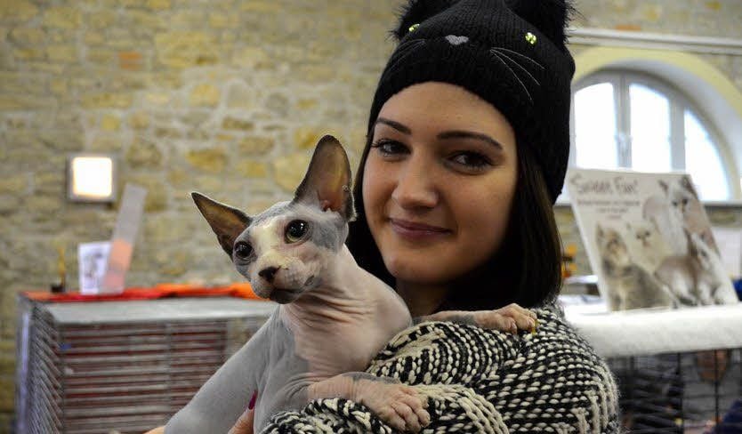 Melanie Freitag war mit ihrer Nacktkatze gekommen.