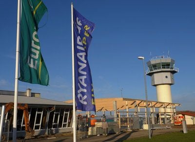 Die Stadt Altenburg steigt aus dem Flugplatz aus. (FOTO: DPA)