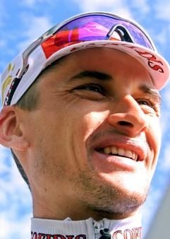 Der Kasache Andrei Kivilev vom französischen Team Cofidis am 17. Juli 2001. (Foto: dpa)