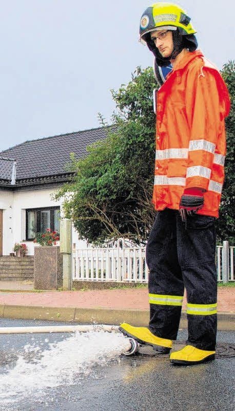 Die Feuerwehr im Einsatz bei Familie Rolle