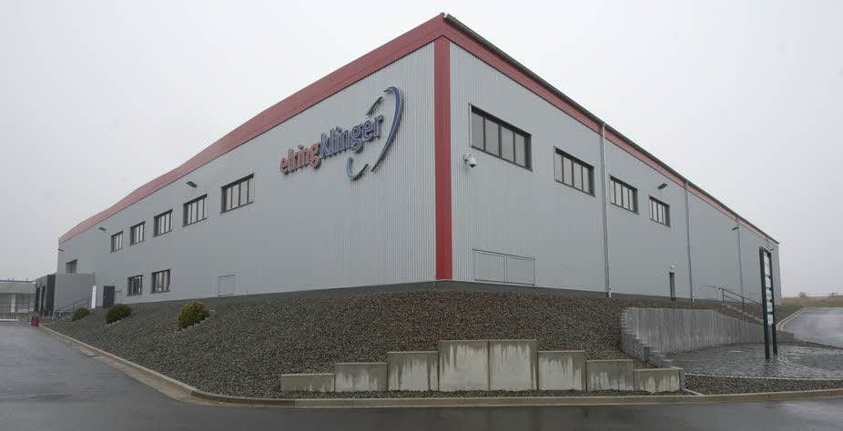 Am Freitag wurde in Thale eine neue Lager- und Logistikhalle der Firma Elring Klinger AG eingeweiht.