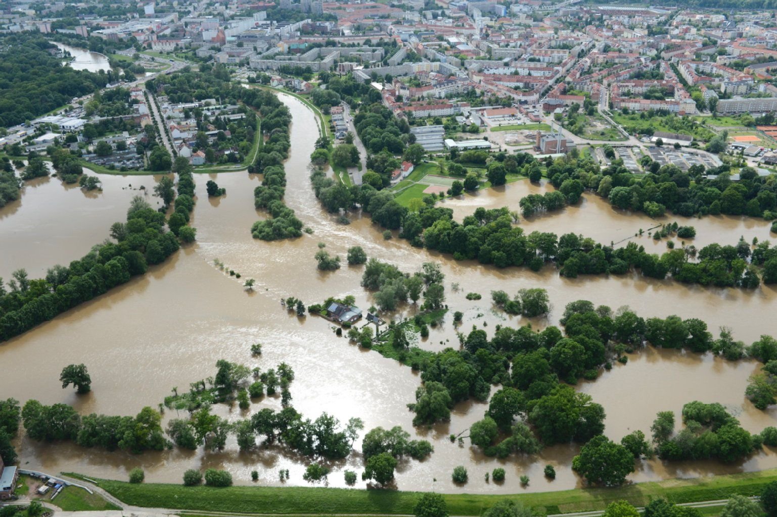 Weiträumige Überschwemmungen in Dessau-Roßlau