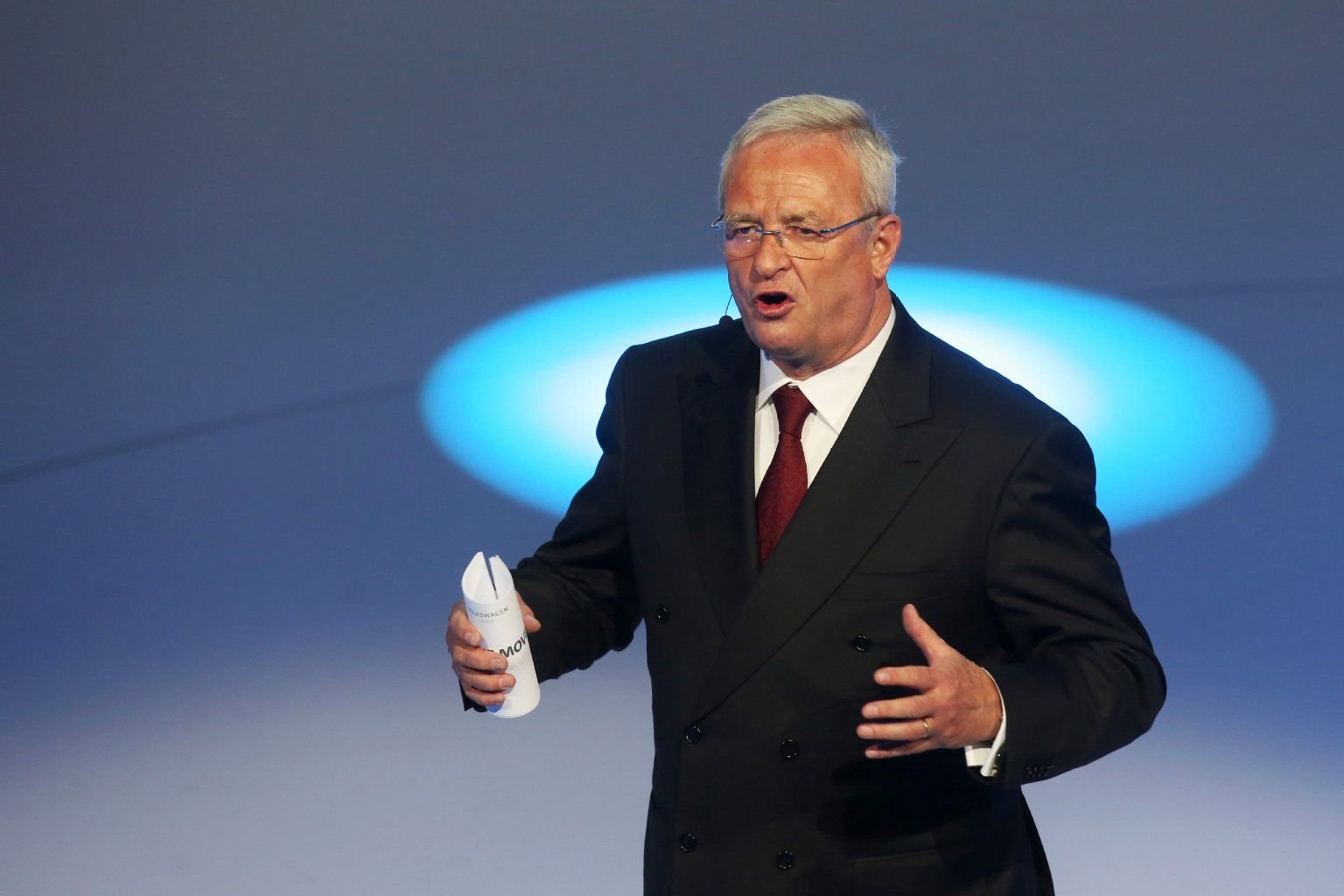 Vorstandsvorsitzender von VW, Martin Winterkorn, fordert bessere Rahmenbedingungen für E-Mobilität.