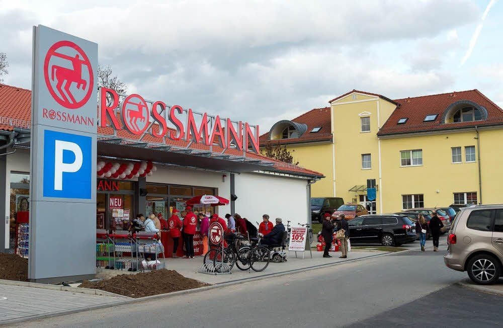 Rossmann hat eine neue Verkaufsstelle in Braunsbedra eröffnet.