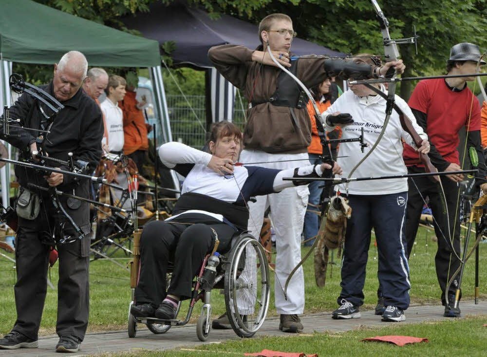 Christiane Arendt gewann den Hobuschpokal in der Behindertklasse Recurve mit 517 Ringen. Sie stellte dabei gleich zwei neue Landesrekorde auf.