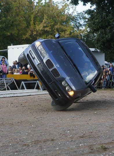 So manches Auto hob während der Show ab.