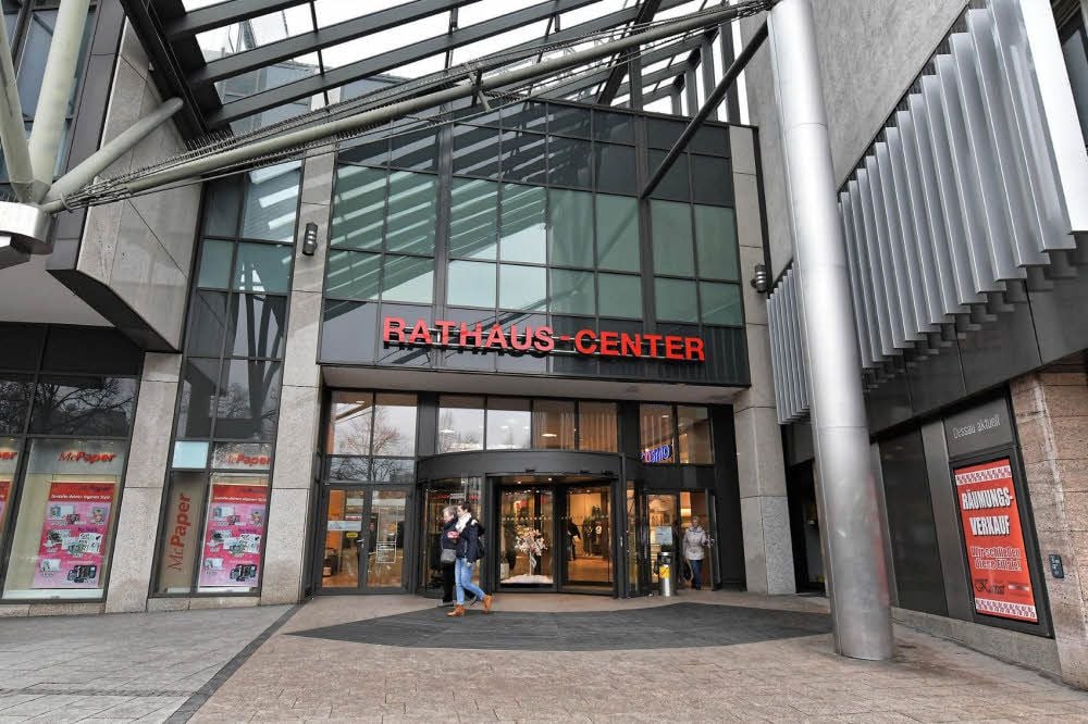 Das Rathaus-Center bekommt mit dem Bauhaus-Museum auch die Zentralhaltestelle vor die Tür.