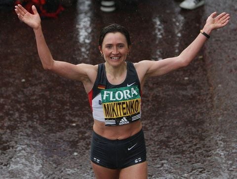 Irina Mikitenko hat den City-Lauf in Berlin über die Zehn-Kilometer-Distanz gewonnen. (FOTO: DPA)