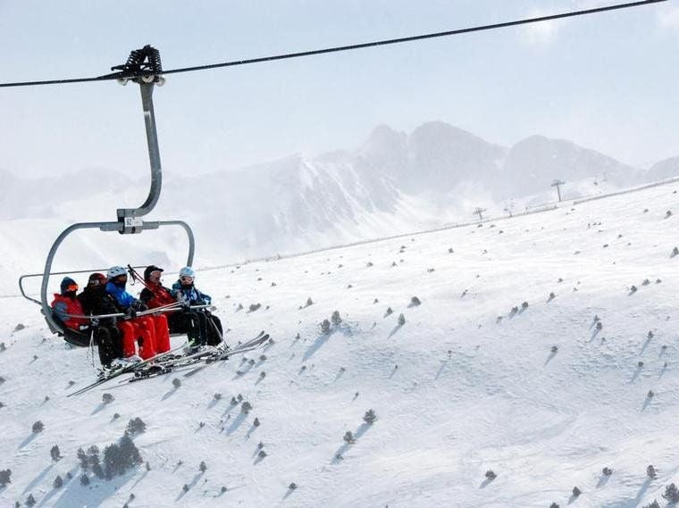 Mehr als 60 Gipfel strecken sich in Andorra über 2000 Meter in den Himmel.