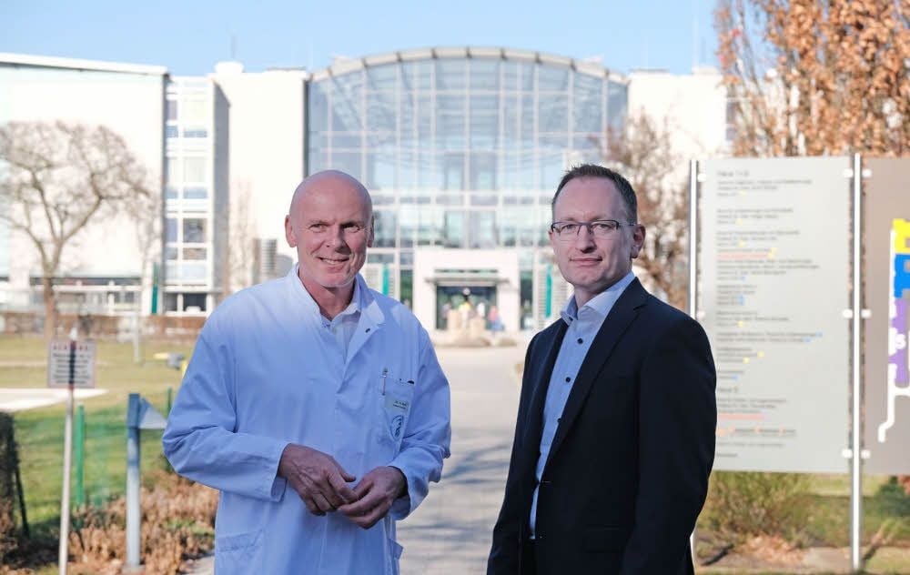 Der ärztliche Leiter des MVZ, Thomas Beier (l.), und Gesundheitszentrum-Geschäftsführer Norman Schaaf suchen neue Wege.