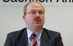 Der Direktor des Landeskriminalamtes (LKA) von Sachsen-Anhalt, Frank Hüttemann, während einer Pressekonferenz in Magdeburg. Hüttemann ist von seinem Amt zurückgetreten. (Foto: dpa)