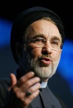 Mahnt zu weiteren Reformen: Irans Präsident Mohammed Chatami. (Foto: dpa)
