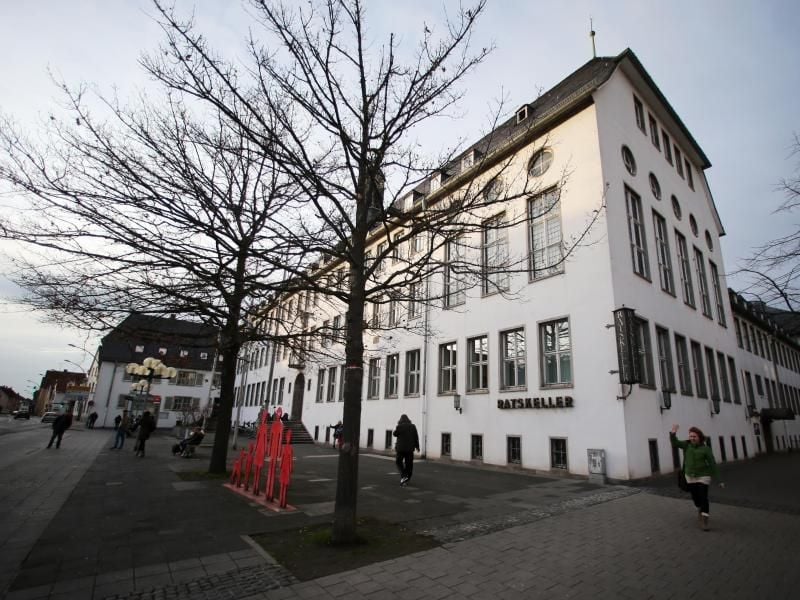 Das Rüsselsheimer Rathaus. Foto: Fredrik von Erichsen/Archiv