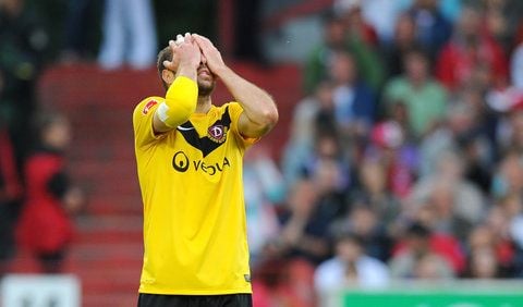 Dresdens Filip Trojan ist fassungslos. Energie Cottbus gewinnt sein Heimspiel gegen Dynamo Dresden 2:1 (0:1).