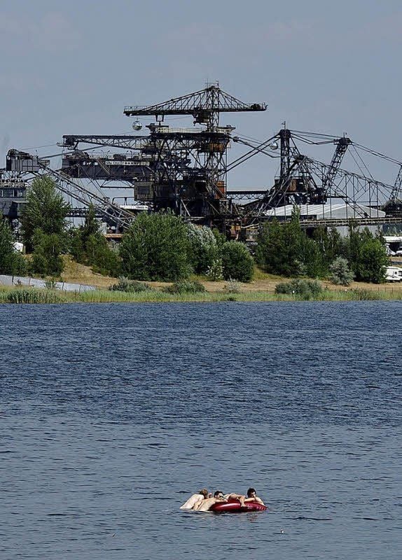 Baden im Gremminer See bleibt weiter verboten.