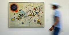 Noch bis zum 7. Januar zu sehen: In Bonn werden 200 Werke aus der Sammlung Guggenheim gezeigt, unter anderem von Wassiliy Kandinsky. (Foto: dpa)