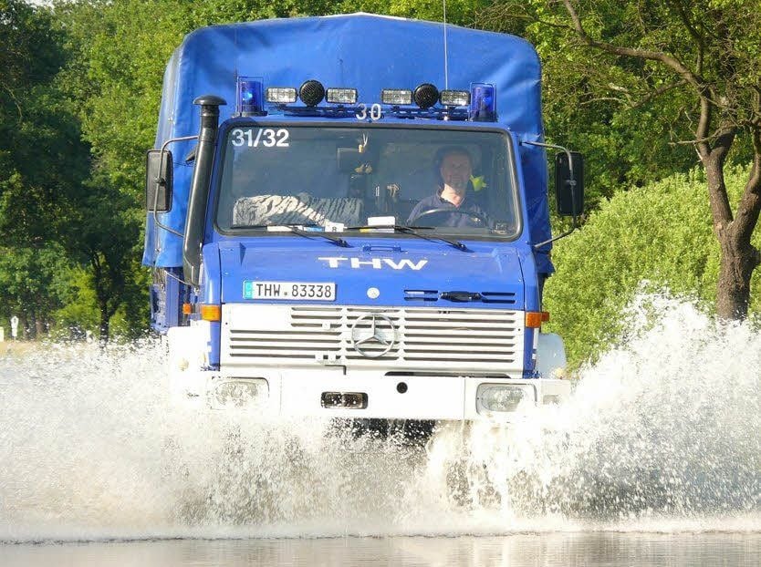 Unterwegs auf der überfluteten L 149 zwischen Wulfen und Diebzig