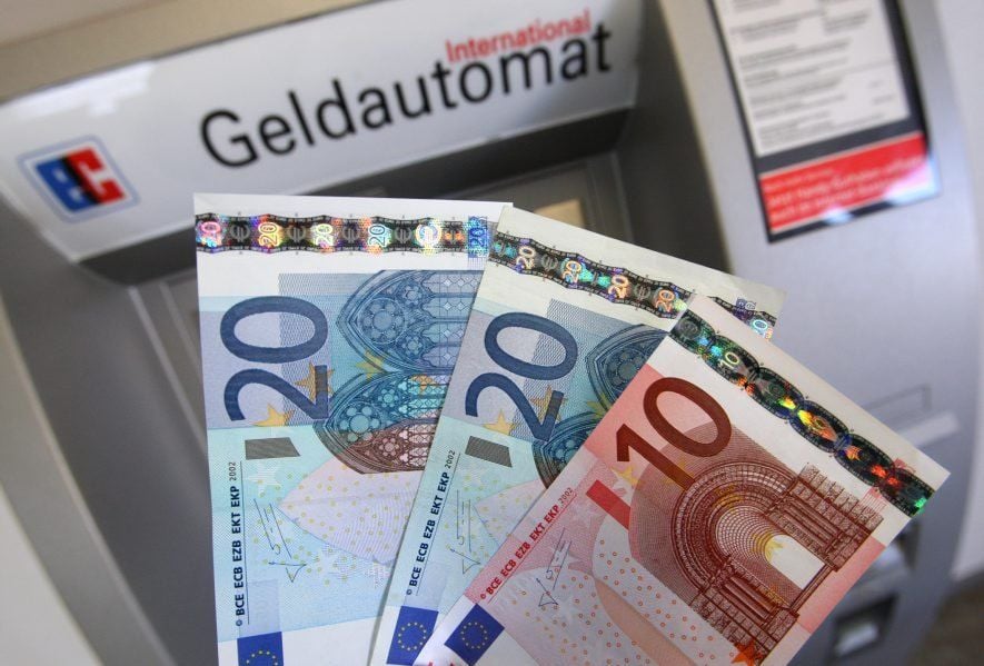 Eine teure Angelegenheit: Geldabheben an Automaten fremder Banken