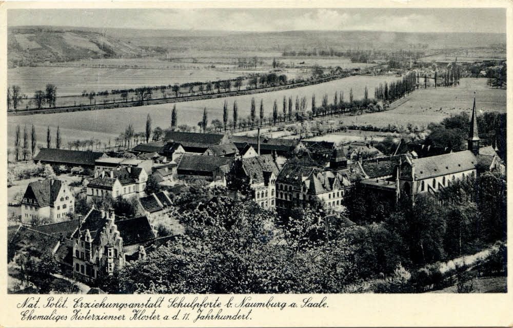 Blick auf die Nationalpolitische Erziehungsanstalt in Schulpforte um 1940.