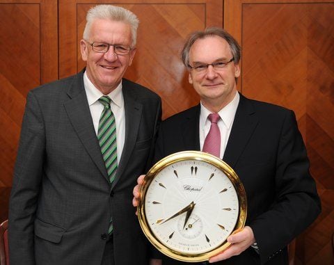 Der baden-württembergische Ministerpräsident Winfried Kretschmann (Bündnis 90/Die Grünen, l.) und der Ministerpräsident von Sachsen-Anhalt, Reiner Haseloff (CDU).