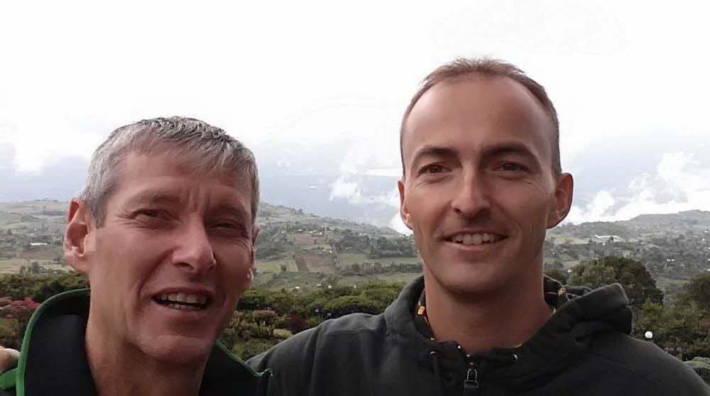 Falk Cierpinski (r.) - hier im Bild mit Marathon-Europameister Mike Poch - ist Mitbetreiber des Reiseportals individualreisen.org.