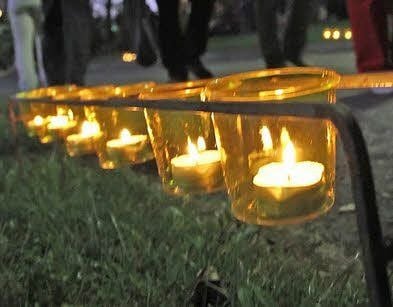 Tausende kommen Jahr für Jahr zur Nacht der 1000 Lichter ins Europa-Rosarium.