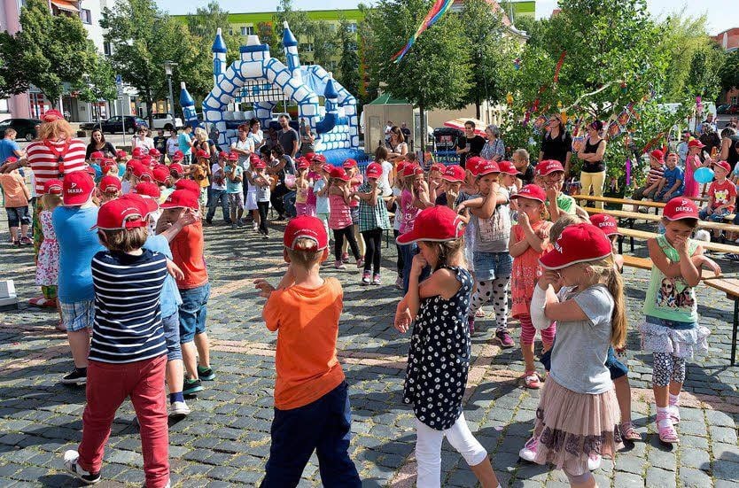 Auch jede Menge Spiele gab es für die Erstklässler auf dem Marktplatz.