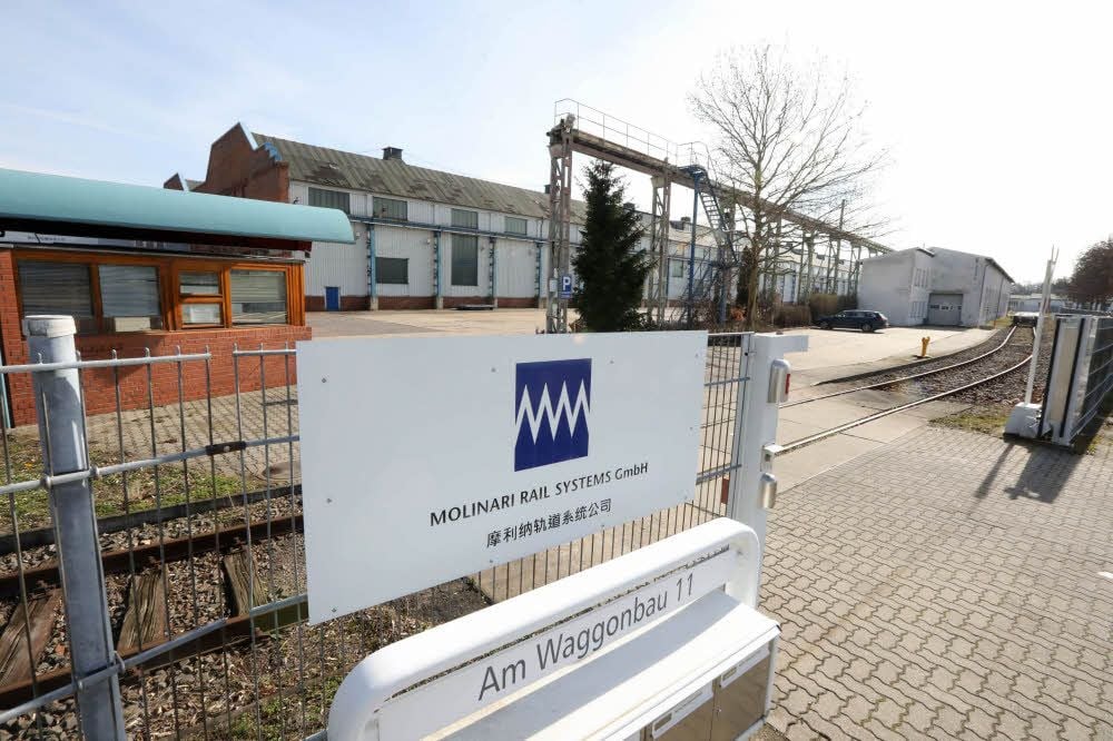Der Eingang zur Molinari Rail Systems GmbH auf dem Waggonbaugelände.