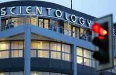 Blick auf die Hauptstadt-Niederlassung von Scientology, die «Scientology Kirche Berlin» in der Otto-Suhr-Allee 30-34 in Berlin. (Foto: dpa)