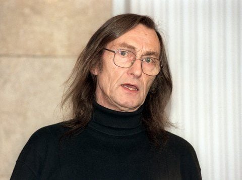 Walter Schilling, Pfarrer aus Thüringen, aufgenommen bei der Verleihung des Menschenrechtspreis der Stadt Weimar. Der Thüringer DDR-Bürgerrechtler Walter Schilling ist tot. (FOTO: DPA)