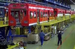 Montage von Eisenbahnwaggons im Werk Ammendorf
