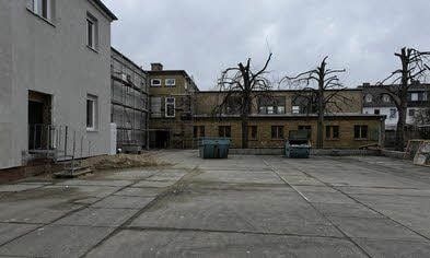 Blick in den (Schul)hof