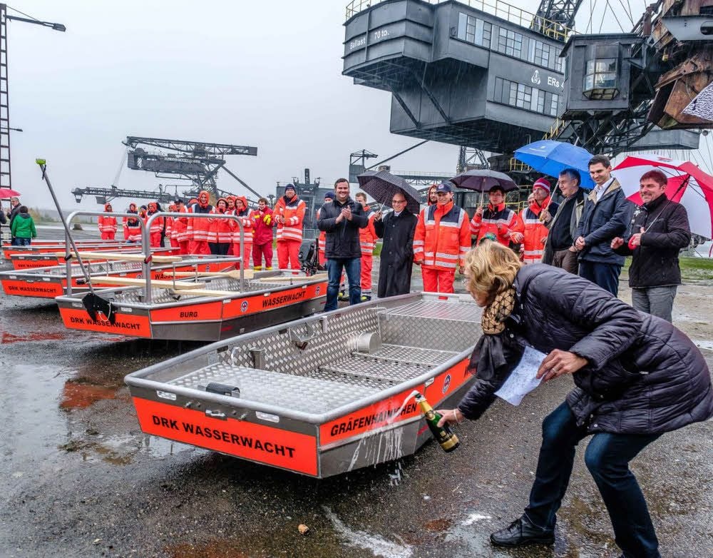 Die Taufe der Boote führte Maritta Petzold durch.