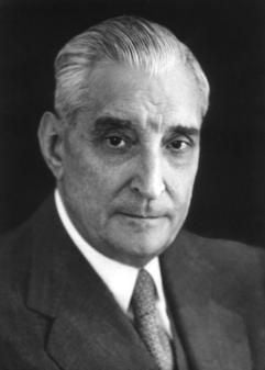 Porträt von Antonio de Oliveira Salazar aus den 60-er Jahren. (Foto: dpa)