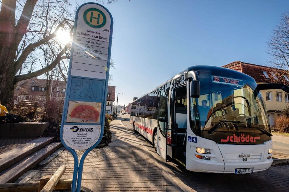 Seit den Winterferien ist der Fahrplan umgestellt. Rund 470.000 Euro gibt der Kreis nun mehr aus - und sieht sich mit Beschwerden konfrontiert.