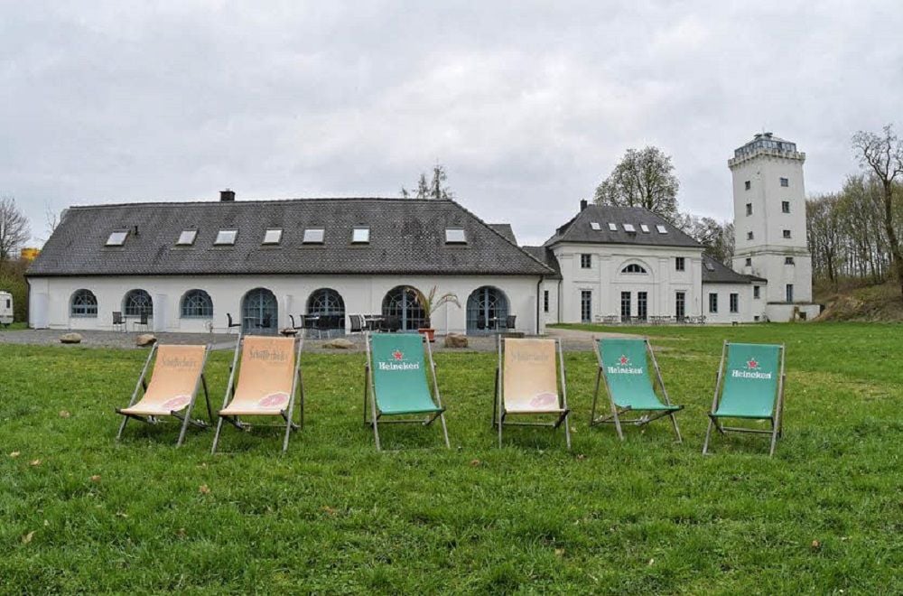 Das Elbzollhaus steht zum Verkauf.