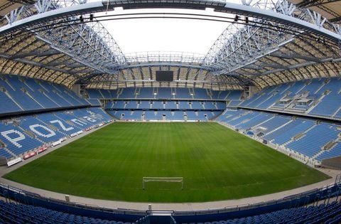 Fußballtempel von Posen: 40.000 Besucher fasst das Stadion der Stadt. (FOTO: DPA)