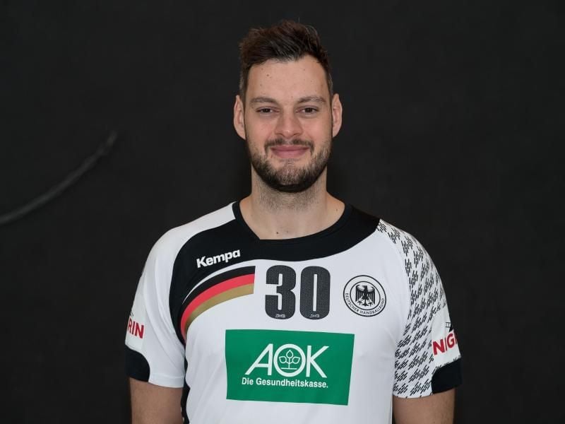 Jens Schöngarth hat seinen Vertrag um ein Jahr bis 2019 verlängert. Foto: Guido Kirchner