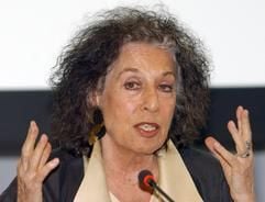 Die Publizistin Lea Rosh wird am 1. Oktober 70 Jahre alt. Sie ist die Initiatorin des Holocaust-Denkmals in Berlin, für dessen Bau sie sich seit 1988 als Vorsitzende eines privaten Förderkreises eingesetzt hatte. (Foto: dpa)